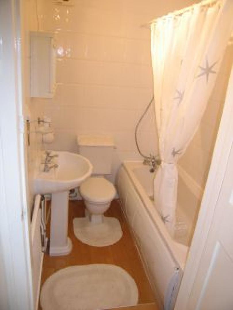 			1 Bedroom, 1 bath, 1 reception Flat			 Staverton Road, WILLESDEN GREEN NW2